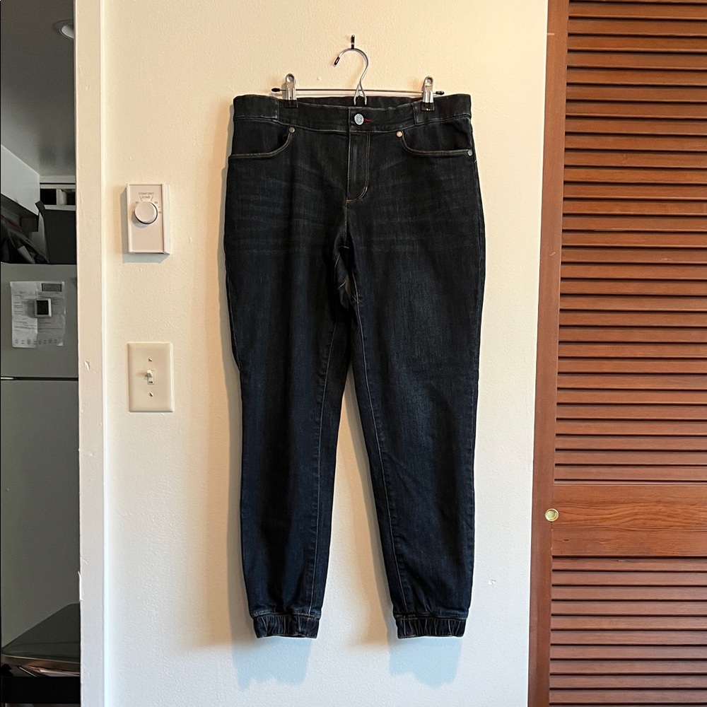 L.L. Bean Dark Blue Ankle Jeans